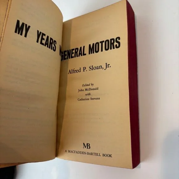 Vintage paperback book "My Years with General Motors" by Alfred P. Sloan Jr. - Picture 4 of 5